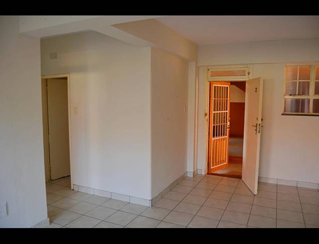 1.5 BEDROOM FLAT SOLD IN STILFONTEIN EXT 3